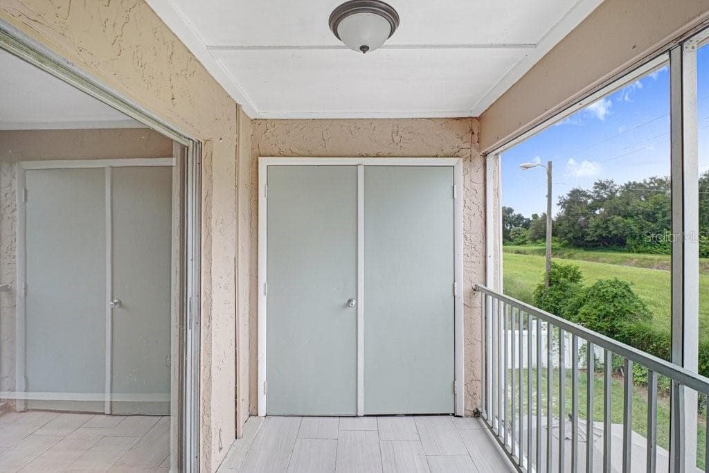Condominium at 7210 N MANHATTAN AVE #2523, TAMPA, photo 21 of 36