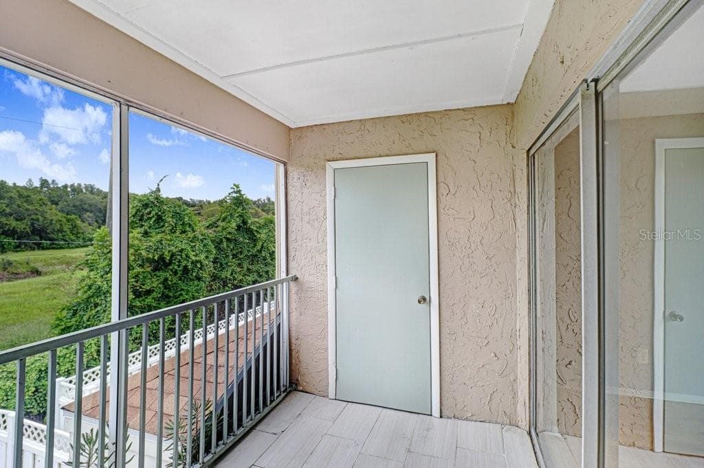 Condominium at 7210 N MANHATTAN AVE #2523, TAMPA, photo 23 of 36