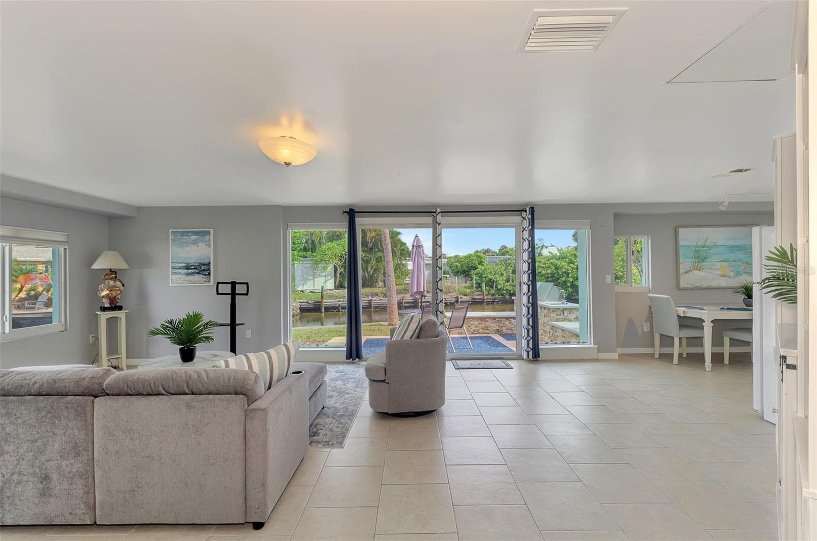 Single Family Residence at 387 AVENIDA MILANO, SARASOTA, photo 11 of 53