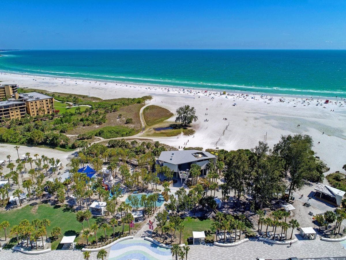 Single Family Residence at 387 AVENIDA MILANO, SARASOTA, photo 45 of 53