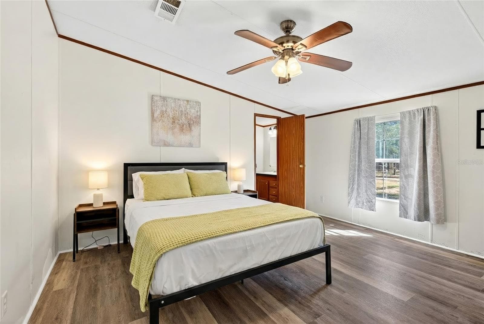 Manufactured Home at 10427 NW 8TH LN, OCALA, photo 26 of 38