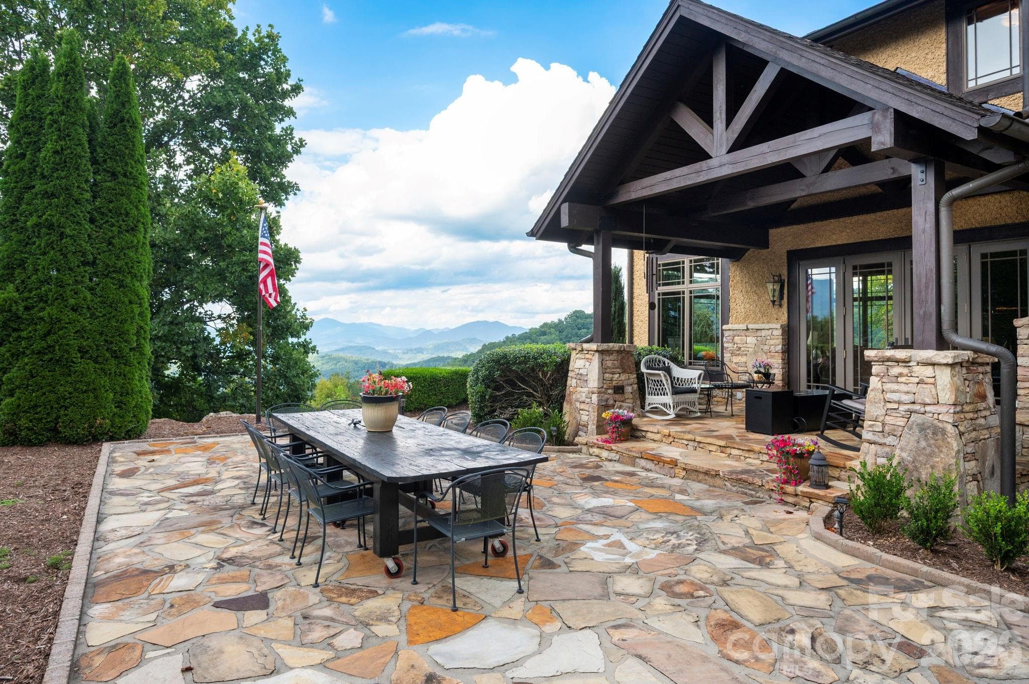 Expansive side terrace - 93 Lombard Street, Waynesville