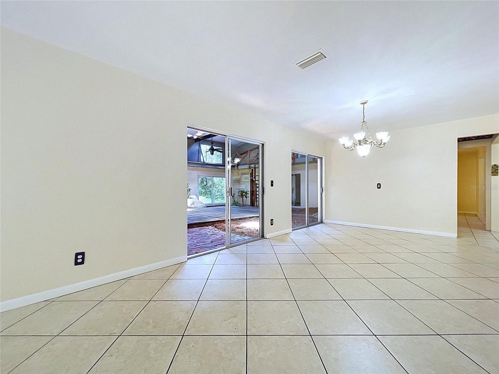 Single Family Residence at 17932 WENDY SUE AVE, HUDSON, photo 14 of 98