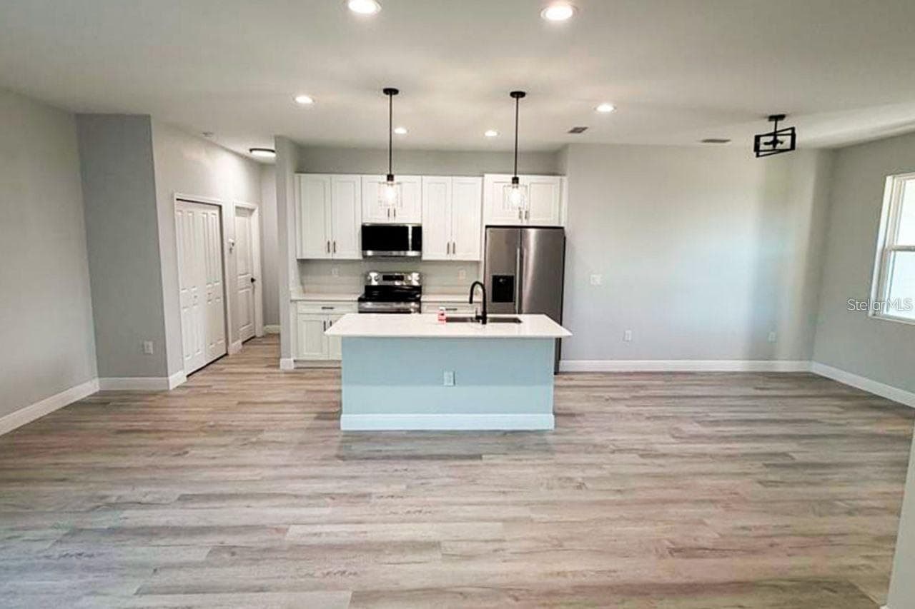 Single Family Residence at 74 SPRING LOOP, OCALA, photo 2 of 6