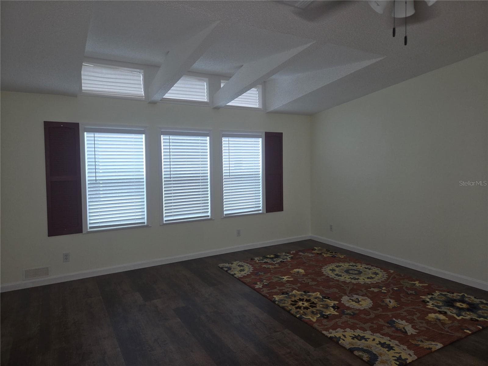 Living room has lots of natural light - 57 STRAPHMORE DR, HAINES CITY