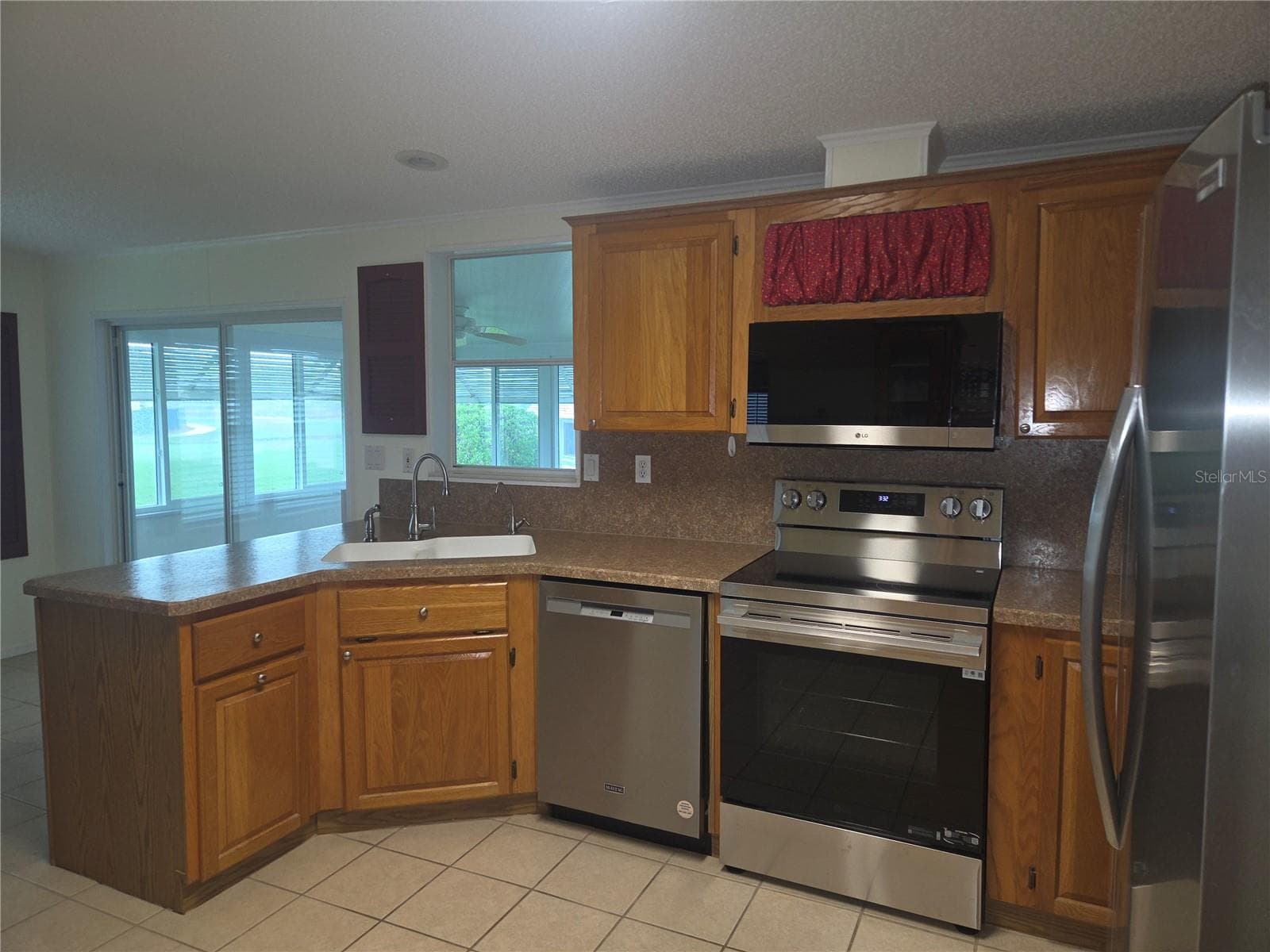 Kitchen - 57 STRAPHMORE DR, HAINES CITY