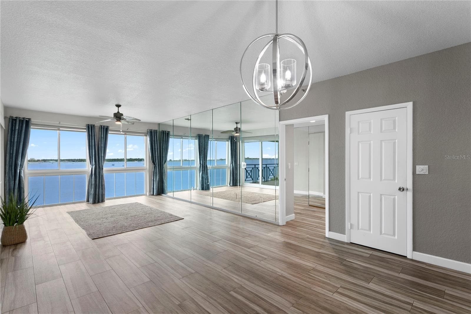 Condominium at 4717 DOLPHIN CAY LN S #503, ST PETERSBURG, photo 11 of 79