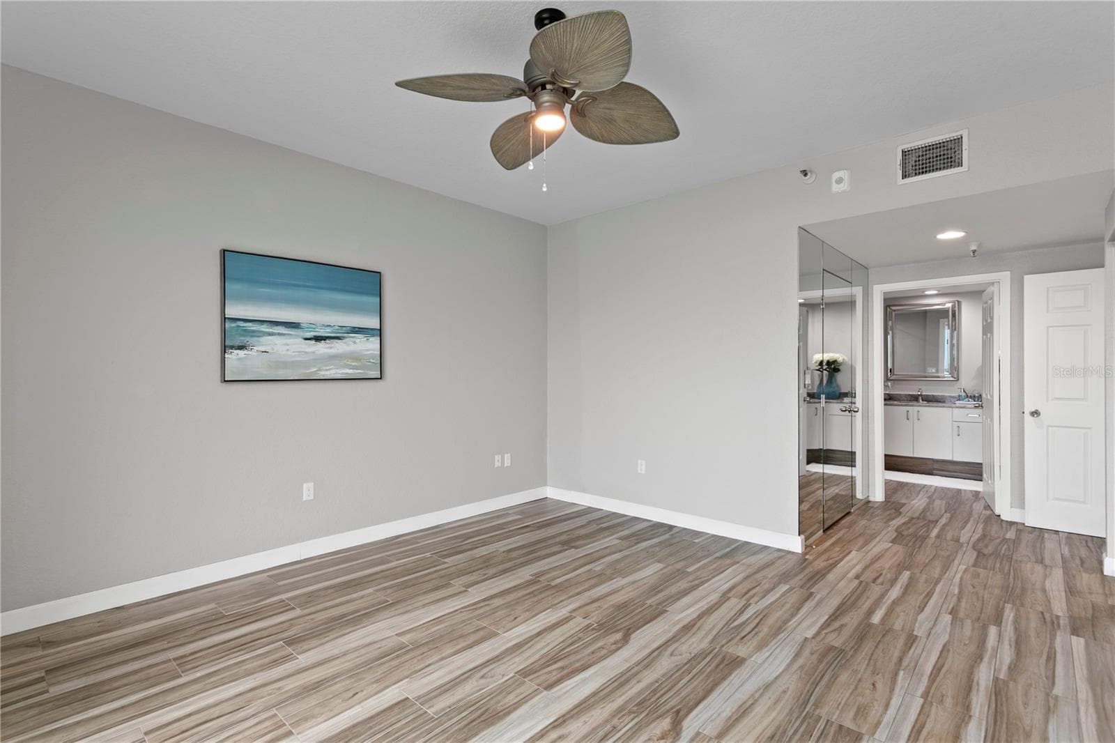 Looking back to Primary Bath Suite - 4717 DOLPHIN CAY LN S #503, ST PETERSBURG