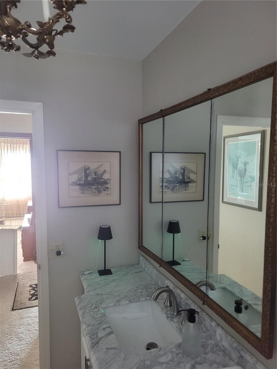 Guest Bath - 5108 BRITTANY DR S #1008, ST PETERSBURG