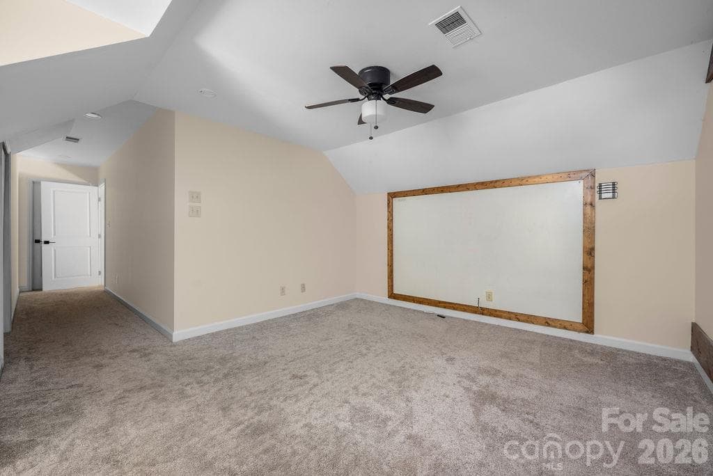 Single Family Residence at 9423 Whitethorn Drive, Charlotte, photo 23 of 46