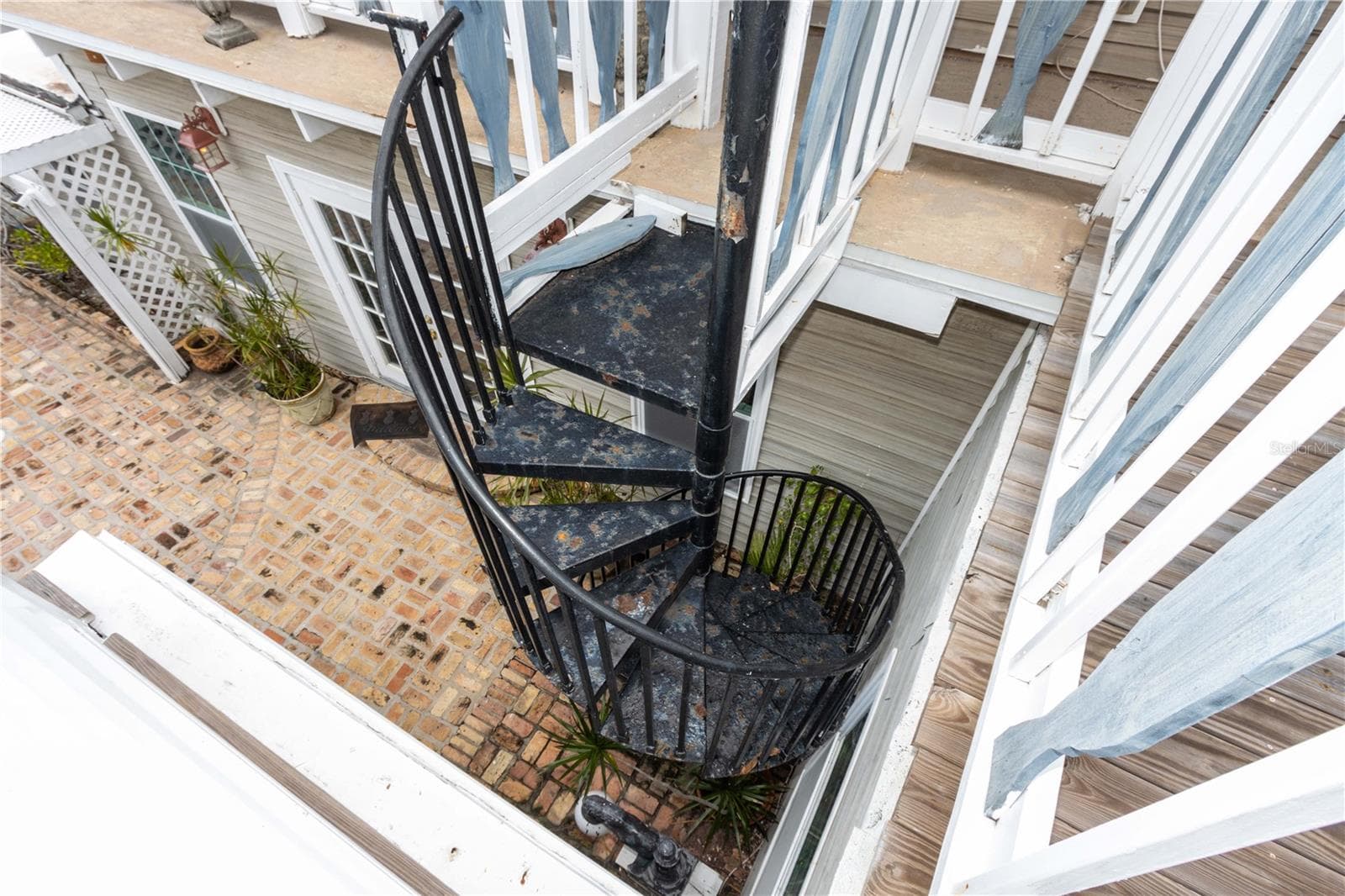 Single Family Residence at 806 NARCISSUS AVE, CLEARWATER BEACH, photo 29 of 48