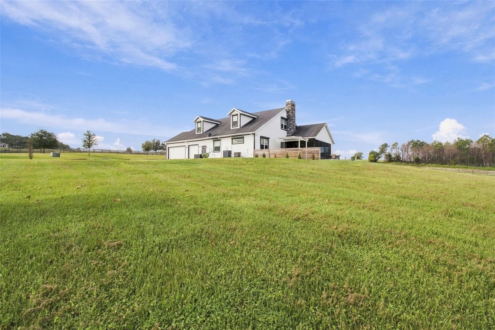 Single Family Residence at 16705 HILLTOP HORIZONS PL, DADE CITY, photo 14 of 58