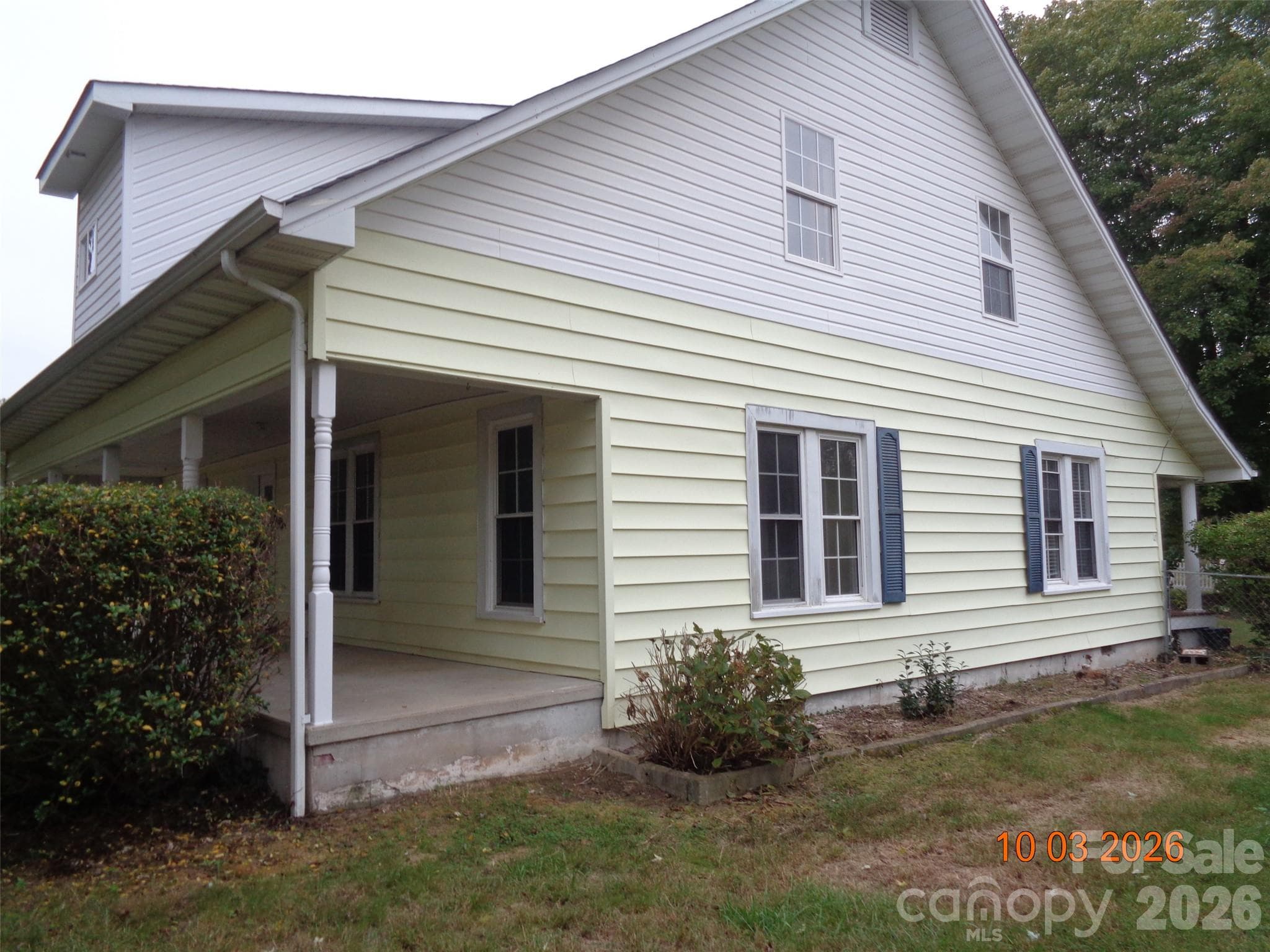 Single Family Residence at 5 Ferguson Street, Granite Falls, photo 4 of 41