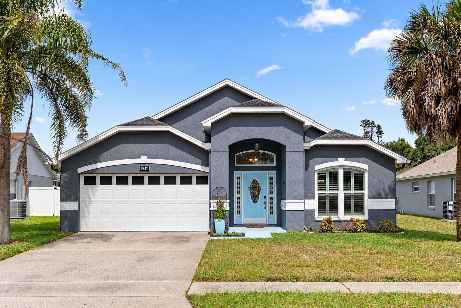 1541 INDIAN OAKS TRL