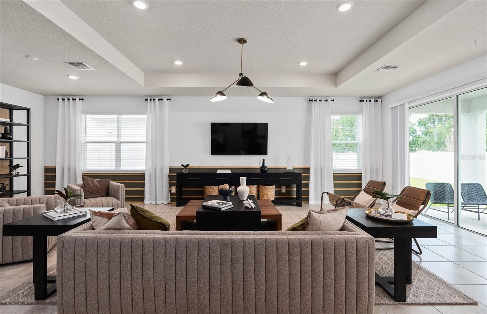 Model Home Design Only. Pictures and furnishings are for illustrative purposes only. Elevations, colors and options may vary. Furniture is for model home staging only.? - 2005 GROVE MEADOW STREET, DELAND