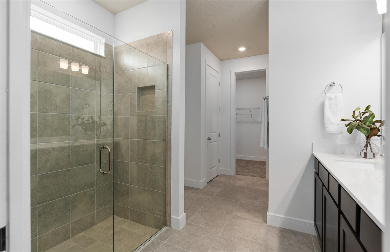 Model Home Design Only. Pictures and furnishings are for illustrative purposes only. Elevations, colors and options may vary. Furniture is for model home staging only.? - 2005 GROVE MEADOW STREET, DELAND