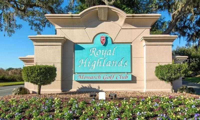 WELCOME TO ROYAL HIGHLANDS! - 21736 PRINCESS GRACE CT, LEESBURG