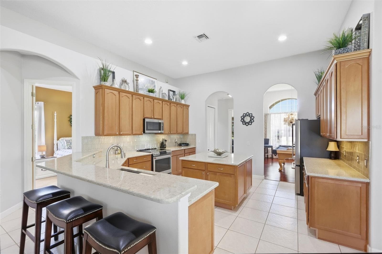 Single Family Residence at 2200 TOURNAMENT CT, KISSIMMEE, photo 11 of 45