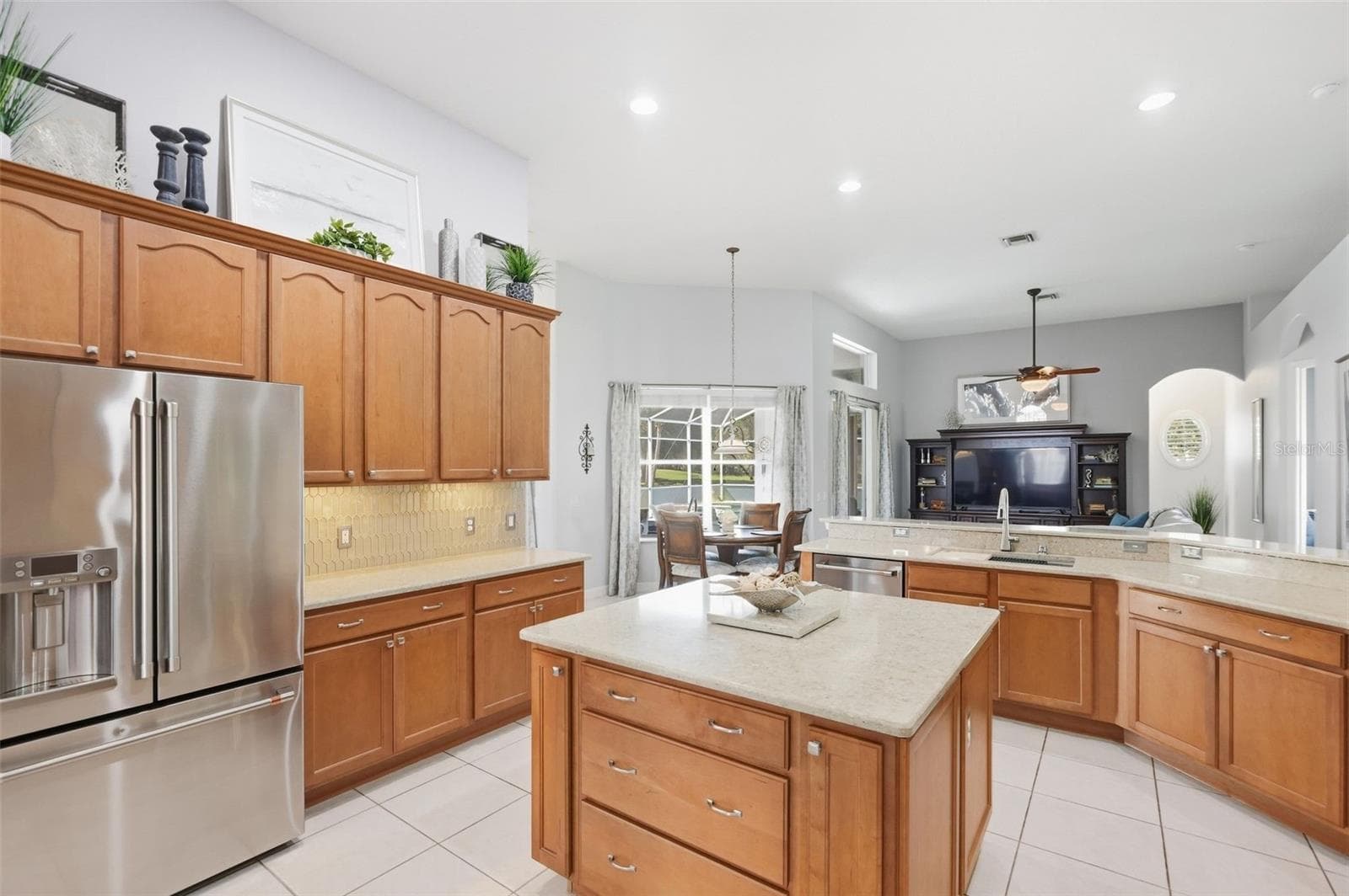 Single Family Residence at 2200 TOURNAMENT CT, KISSIMMEE, photo 12 of 45