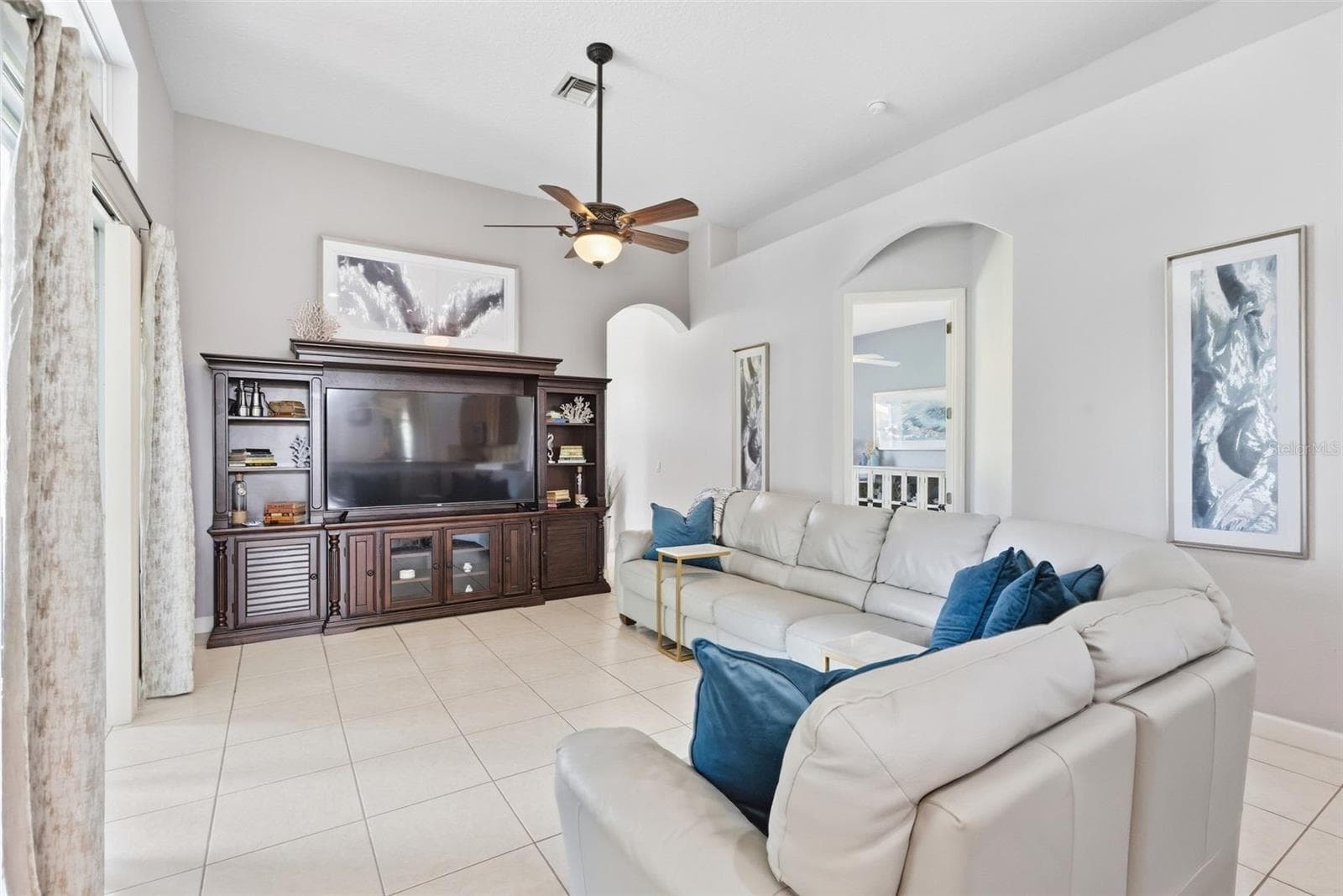 Single Family Residence at 2200 TOURNAMENT CT, KISSIMMEE, photo 16 of 45