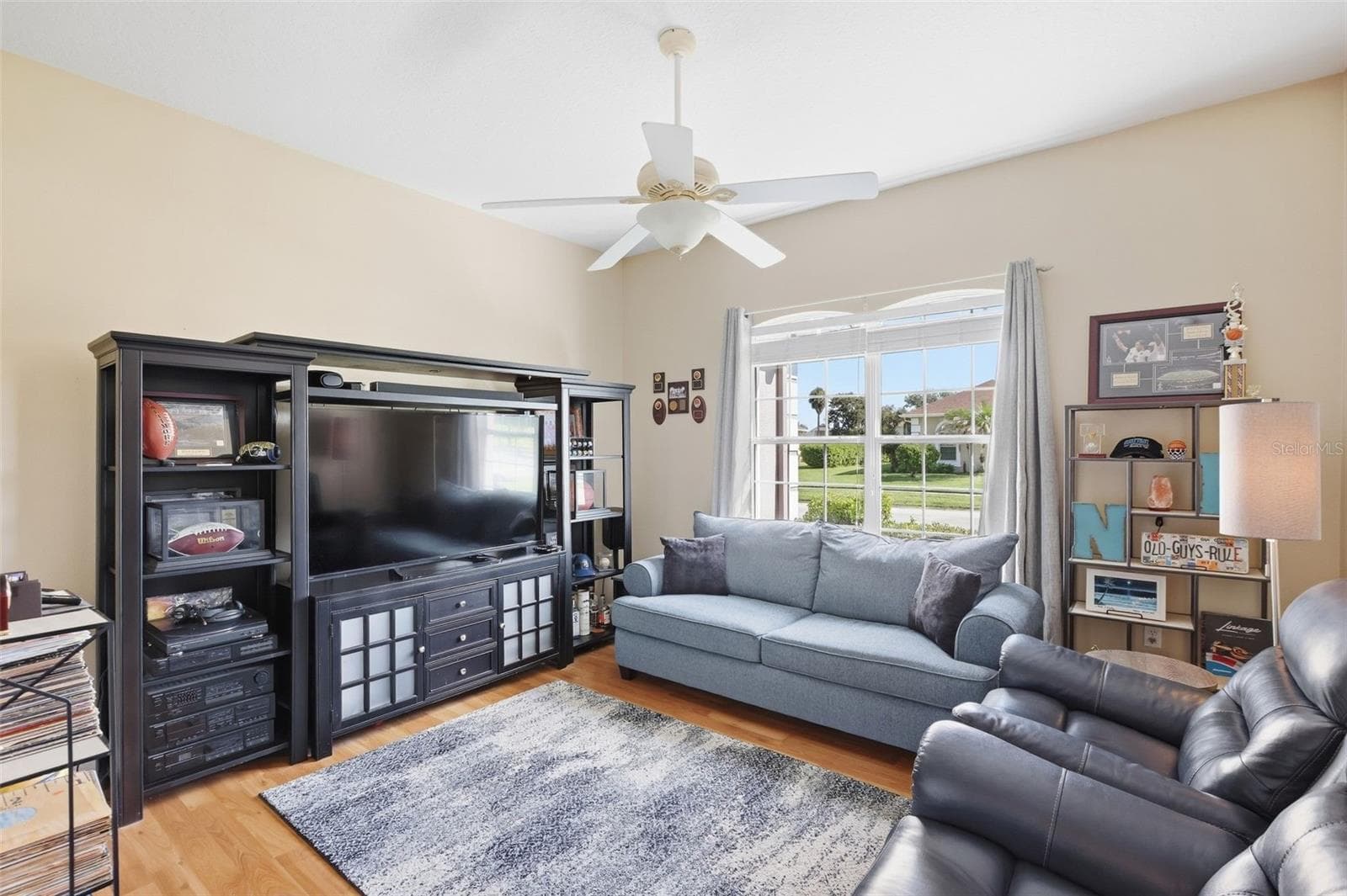 Single Family Residence at 2200 TOURNAMENT CT, KISSIMMEE, photo 30 of 45