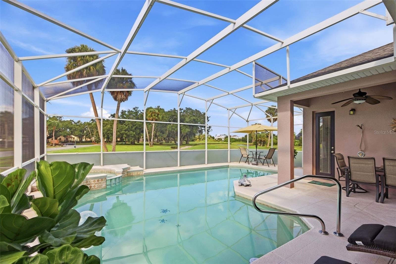Single Family Residence at 2200 TOURNAMENT CT, KISSIMMEE, photo 37 of 45