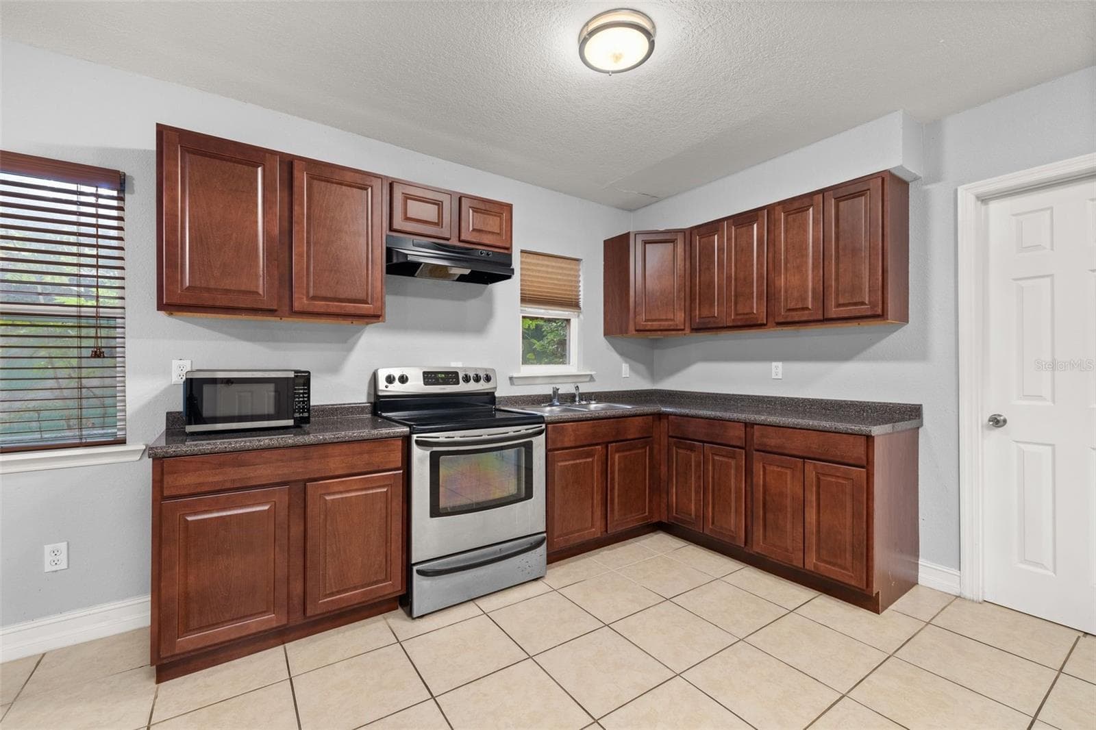 Single Family Residence at 617 CITRUS ST, ORLANDO, photo 16 of 35
