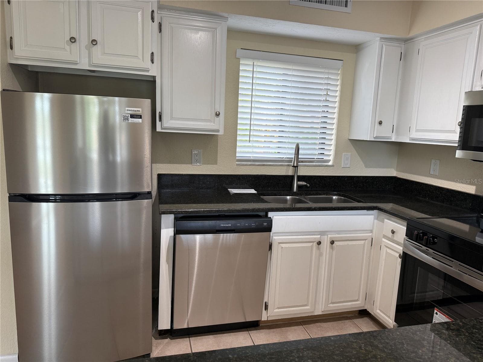 Condominium at 5697 ASHTON LAKE DR #6, SARASOTA, photo 14 of 58