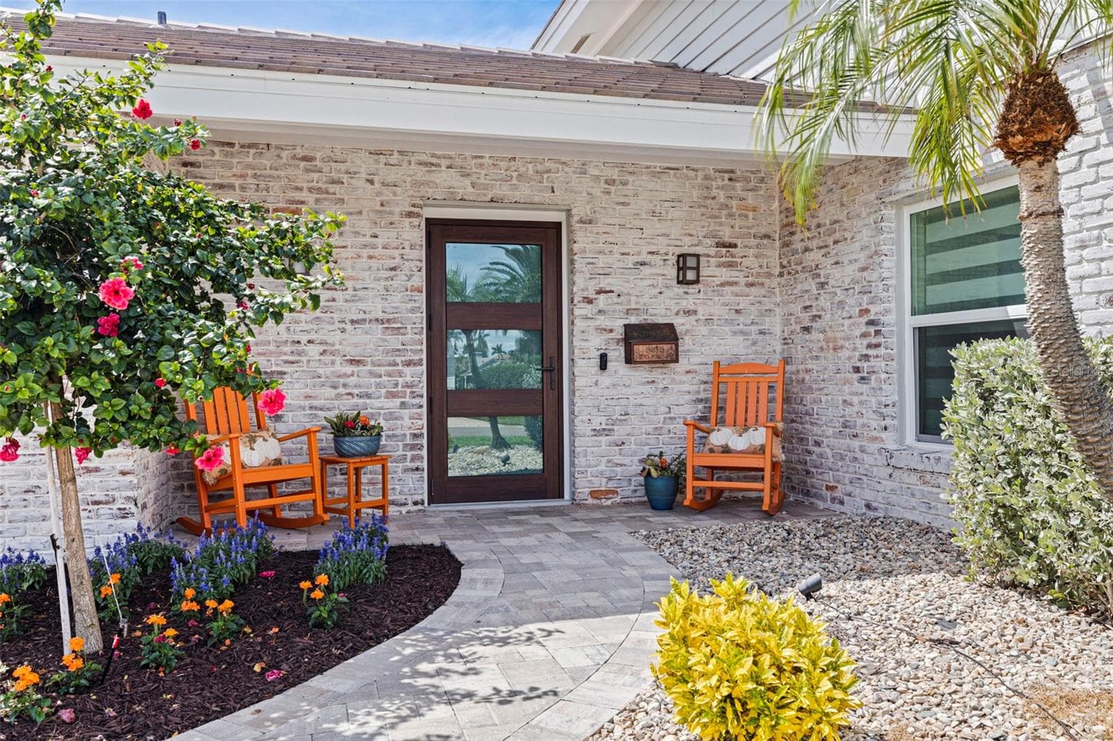 Single Family Residence at 5875 LEELAND ST S, ST PETERSBURG, photo 6 of 63
