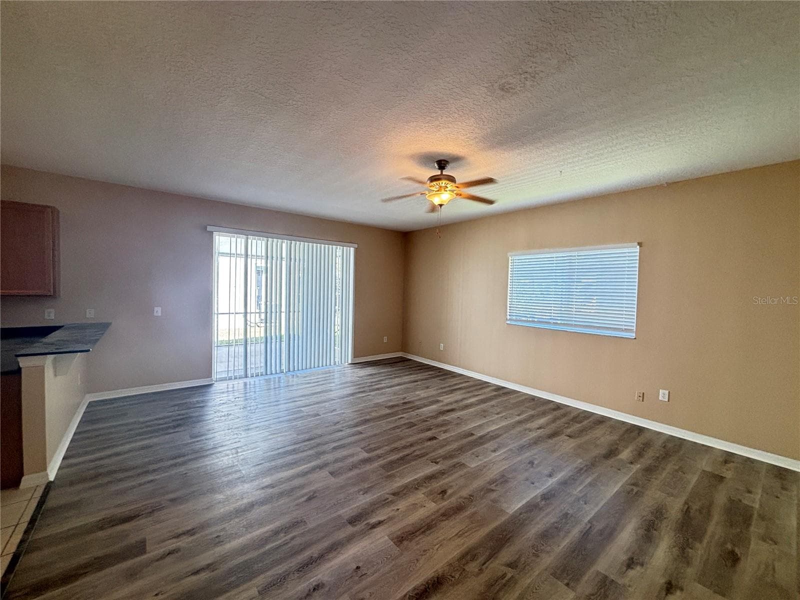 Single Family Residence at 18931 FISHERMANS BEND DR, LUTZ, photo 5 of 22