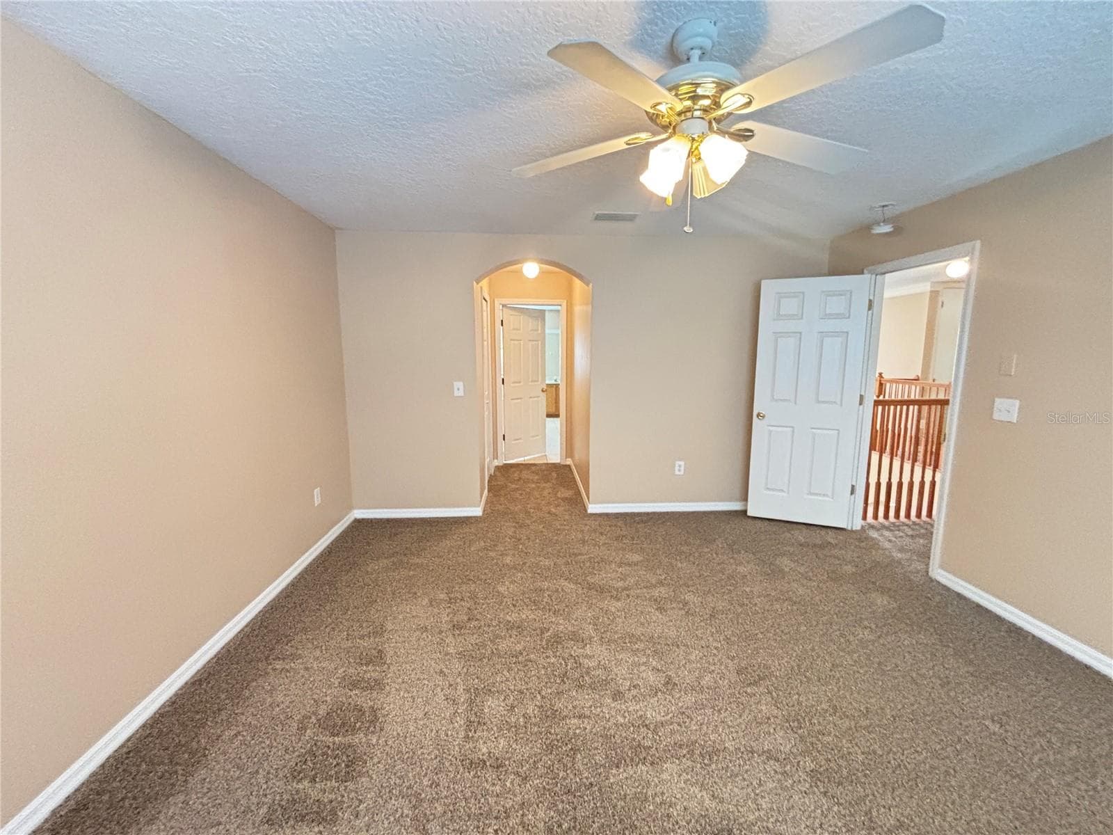 Single Family Residence at 18931 FISHERMANS BEND DR, LUTZ, photo 14 of 22