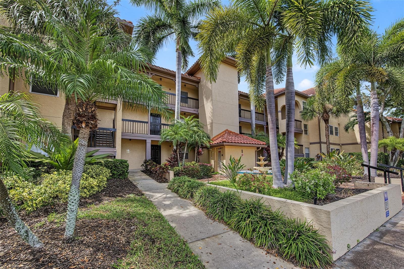 Located on the 2nd Floor - 2400 FEATHER SOUND DR #123, CLEARWATER