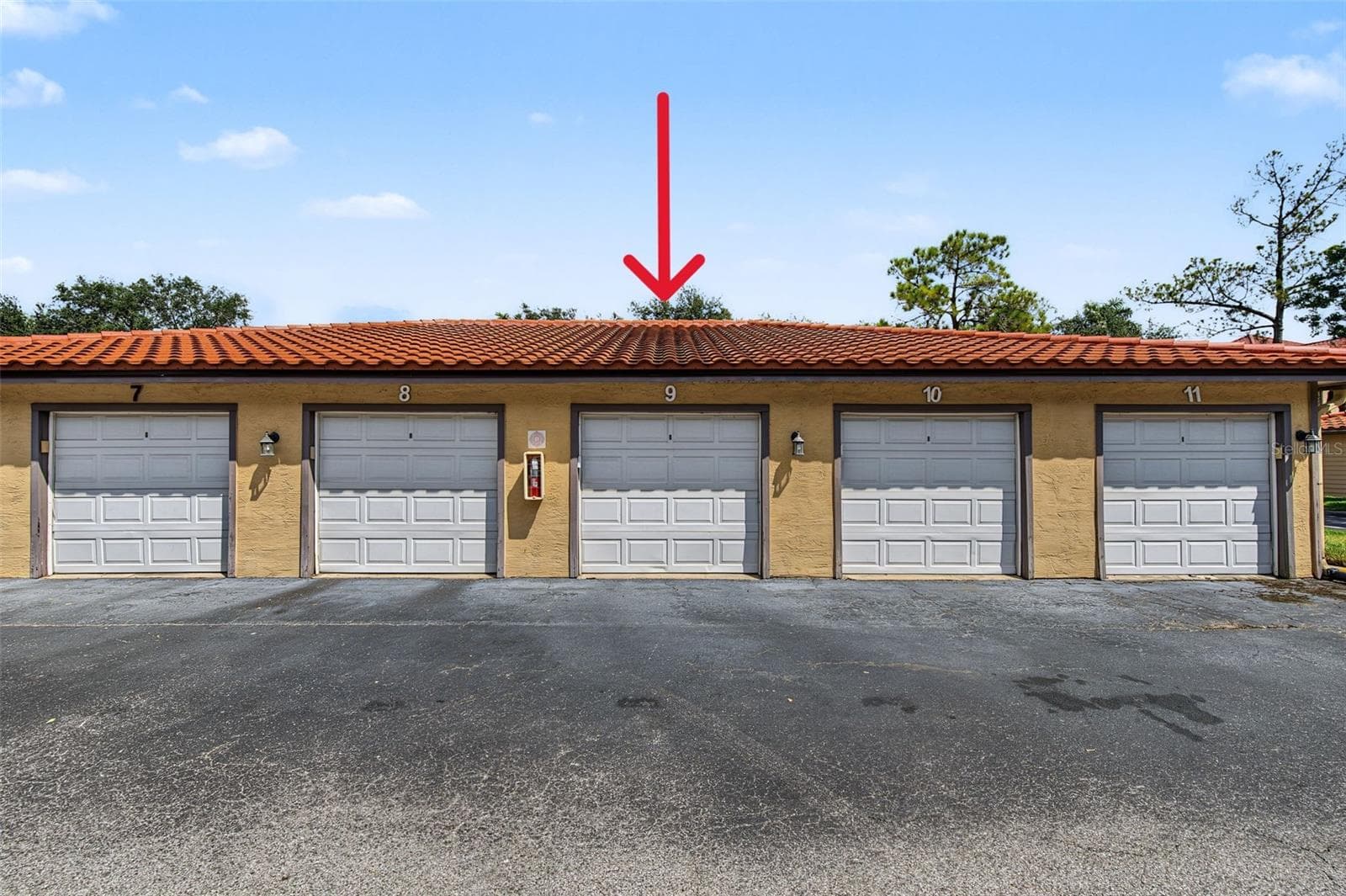 Garage #9 Included - 2400 FEATHER SOUND DR #123, CLEARWATER