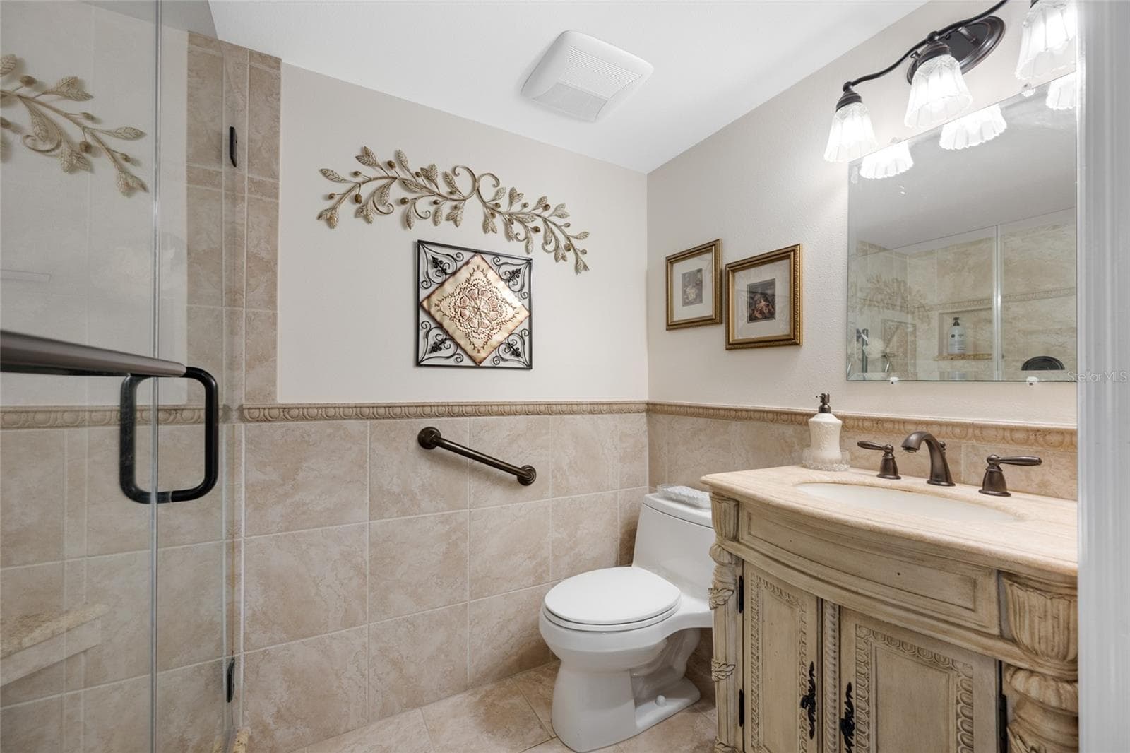 2nd Bathroom - 2700 COVE CAY DR #1-3B, CLEARWATER
