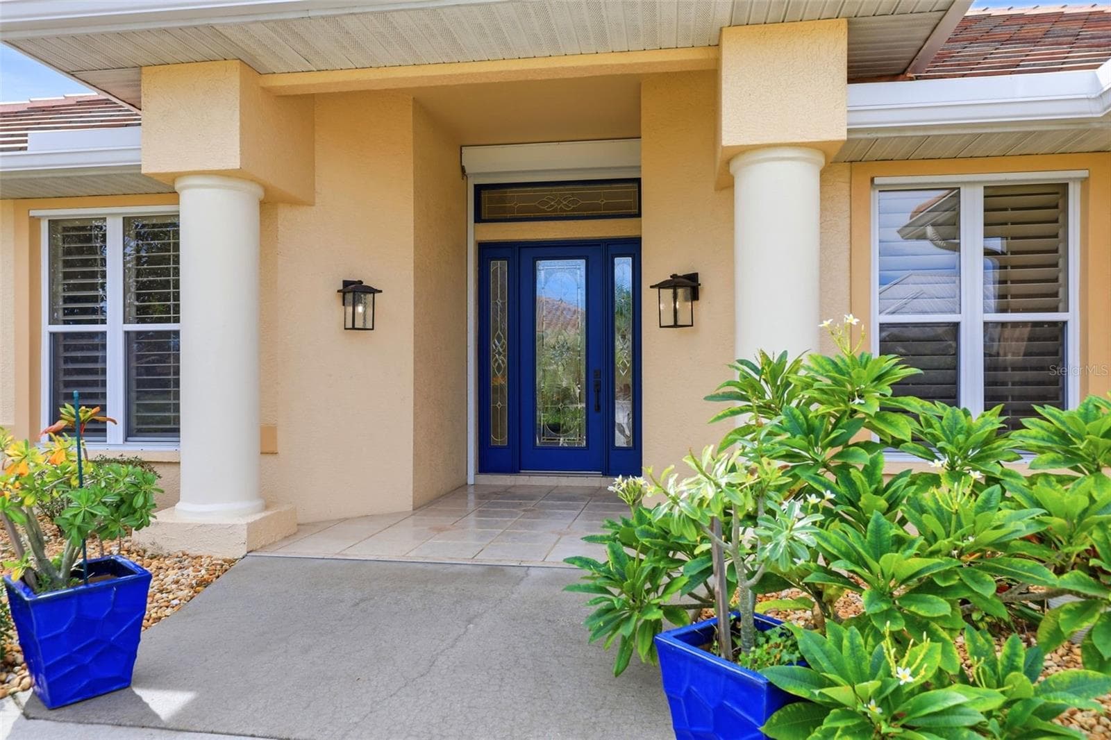Single Family Residence at 1107 RUM CAY CT, PUNTA GORDA, photo 3 of 37