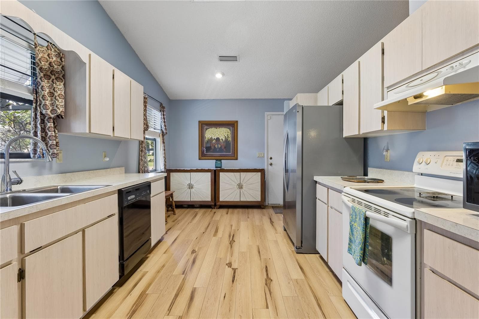 Condominium at 803 DUNDEE CIR #803, LEESBURG, photo 10 of 39