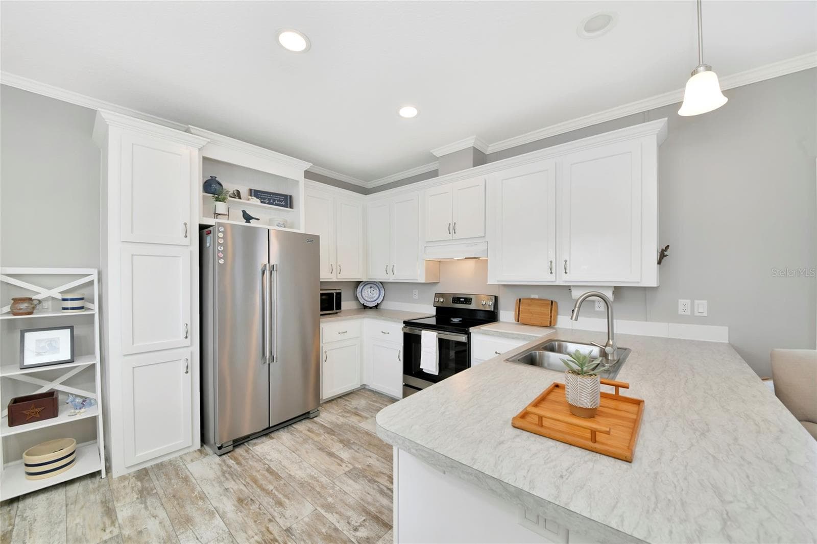 Manufactured Home at 6843 HIKINA DR, NORTH PORT, photo 10 of 47