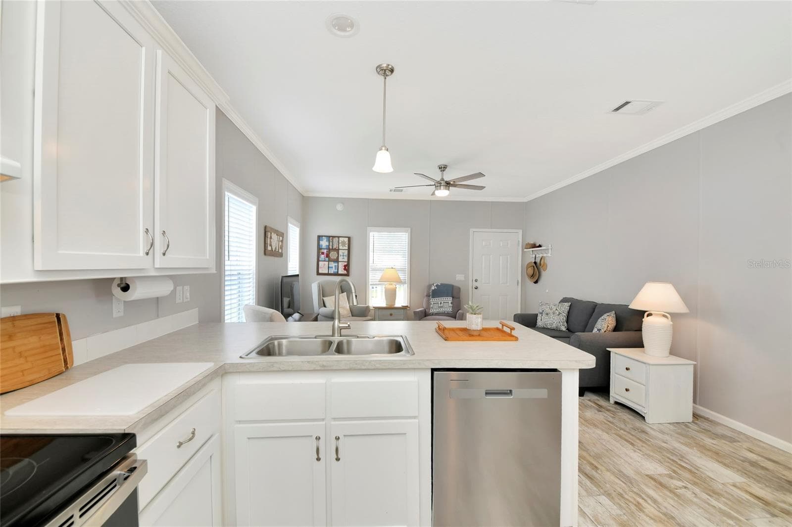 Manufactured Home at 6843 HIKINA DR, NORTH PORT, photo 11 of 47