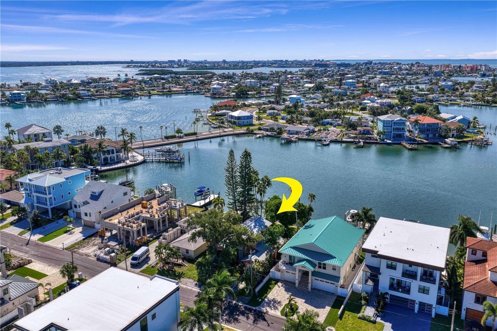 Land at 835 BAY POINT DR, MADEIRA BEACH, photo 4 of 66