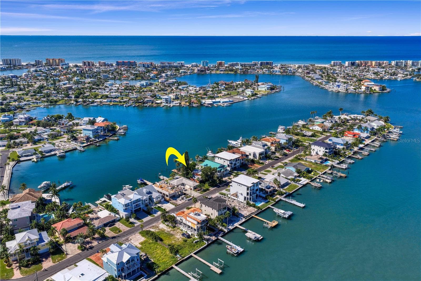 835 BAY POINT DR