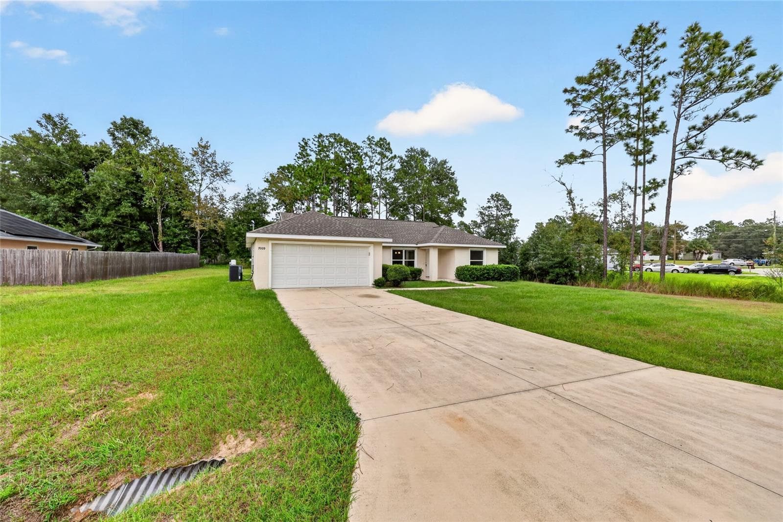Single Family Residence at 7009 HEMLOCK CRSE, OCALA, photo 3 of 54