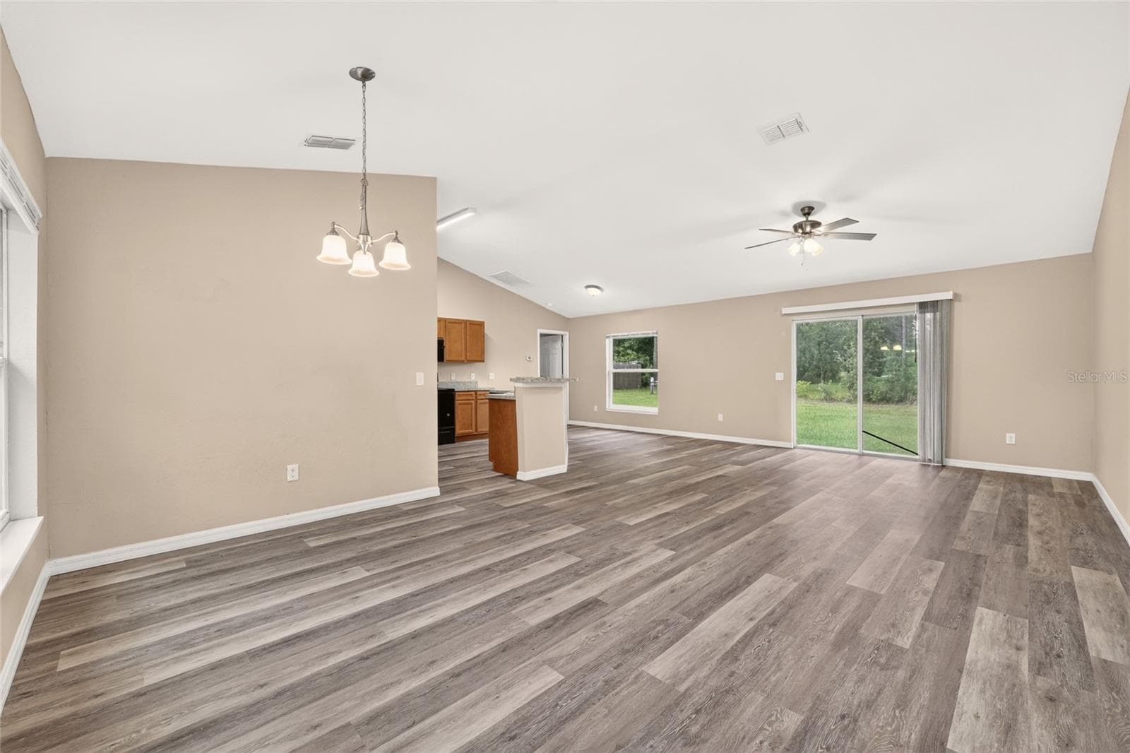 Single Family Residence at 7009 HEMLOCK CRSE, OCALA, photo 14 of 54