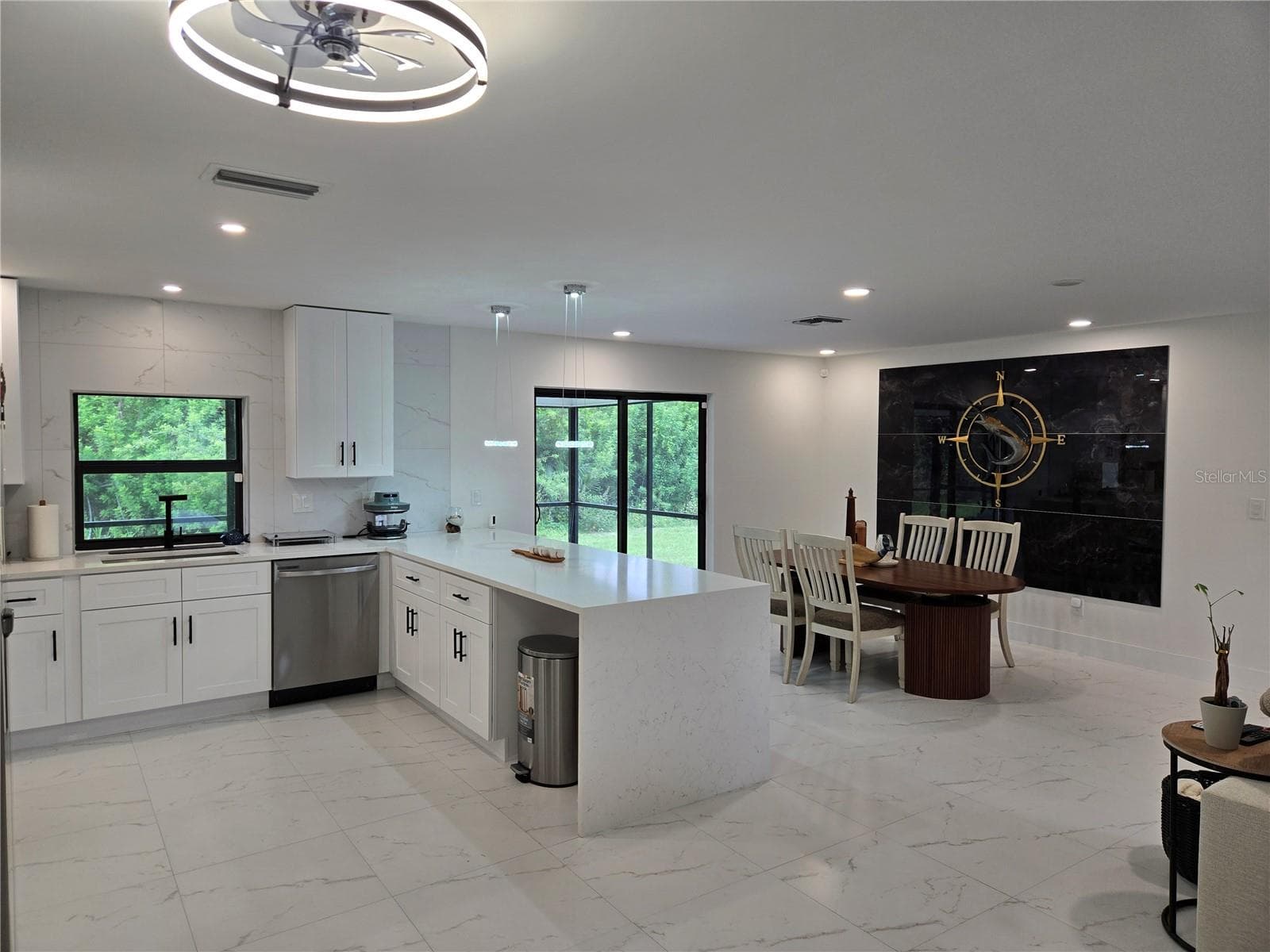 Kitchen/Dinning - 410 HUNTER ST, PORT CHARLOTTE