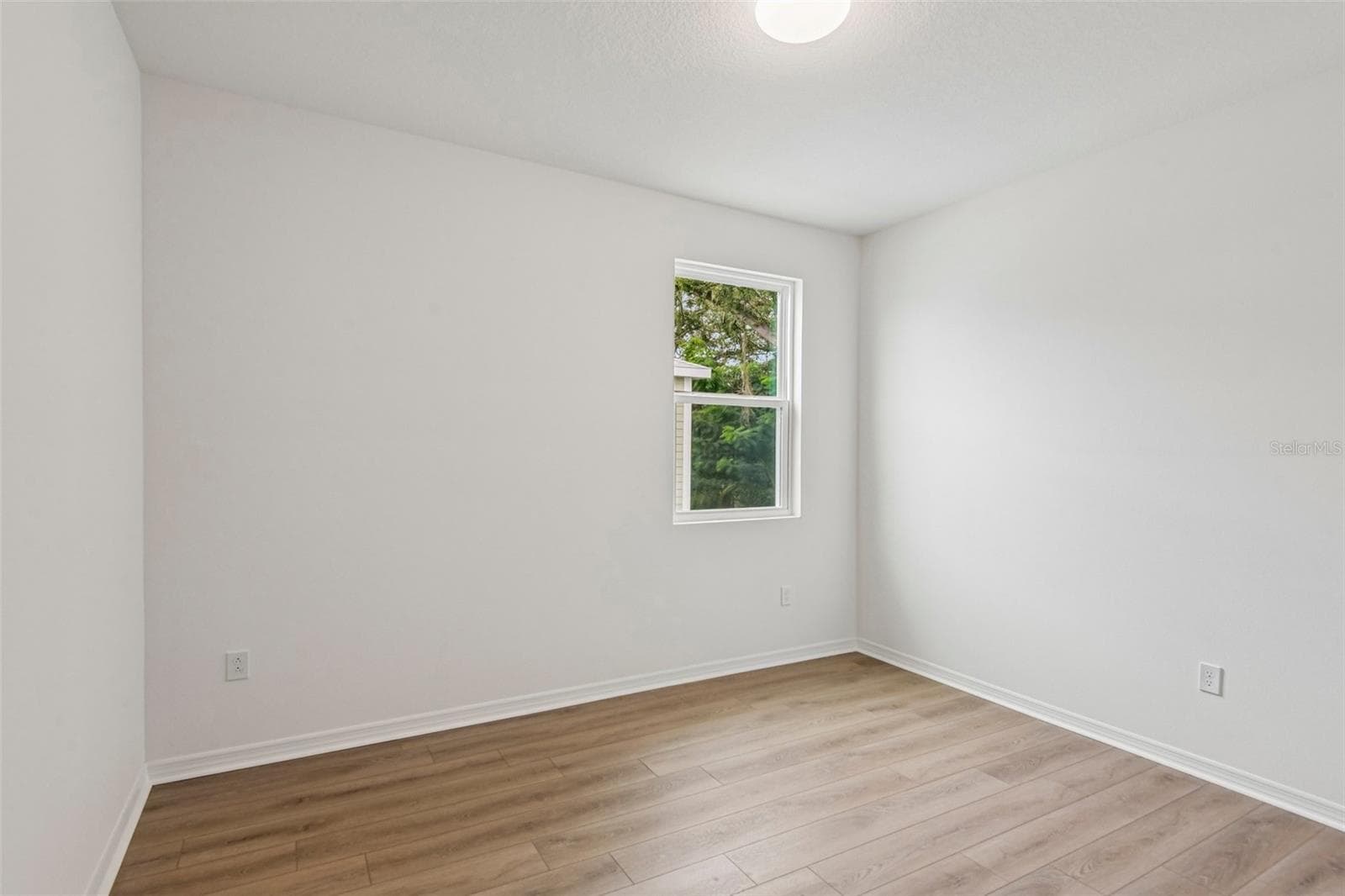 Townhouse at 616 SILVER STREAM CT, BRANDON, photo 23 of 50