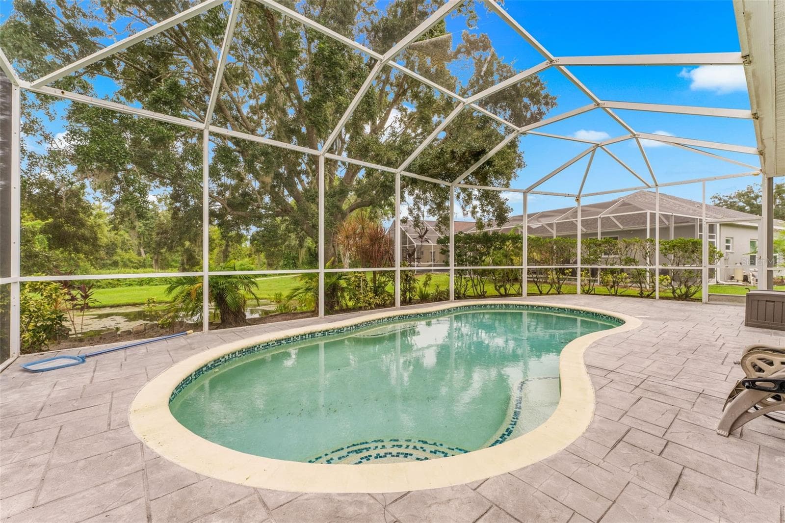 Single Family Residence at 6462 GOLDEN LEAF CT, LAKEWOOD RANCH, photo 31 of 35