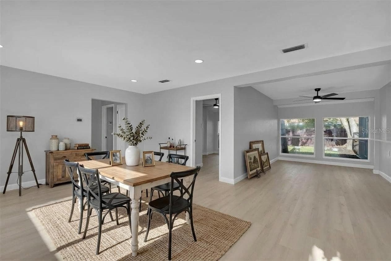 Virtual Staging - 2769 WISTERIA PL, SARASOTA