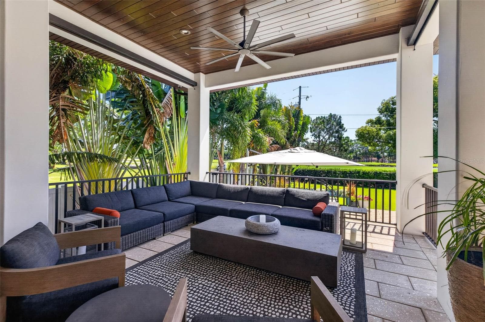 Inviting Retreat-Situated off the Primary Suite - 1341 MONTEREY BLVD NE, ST PETERSBURG