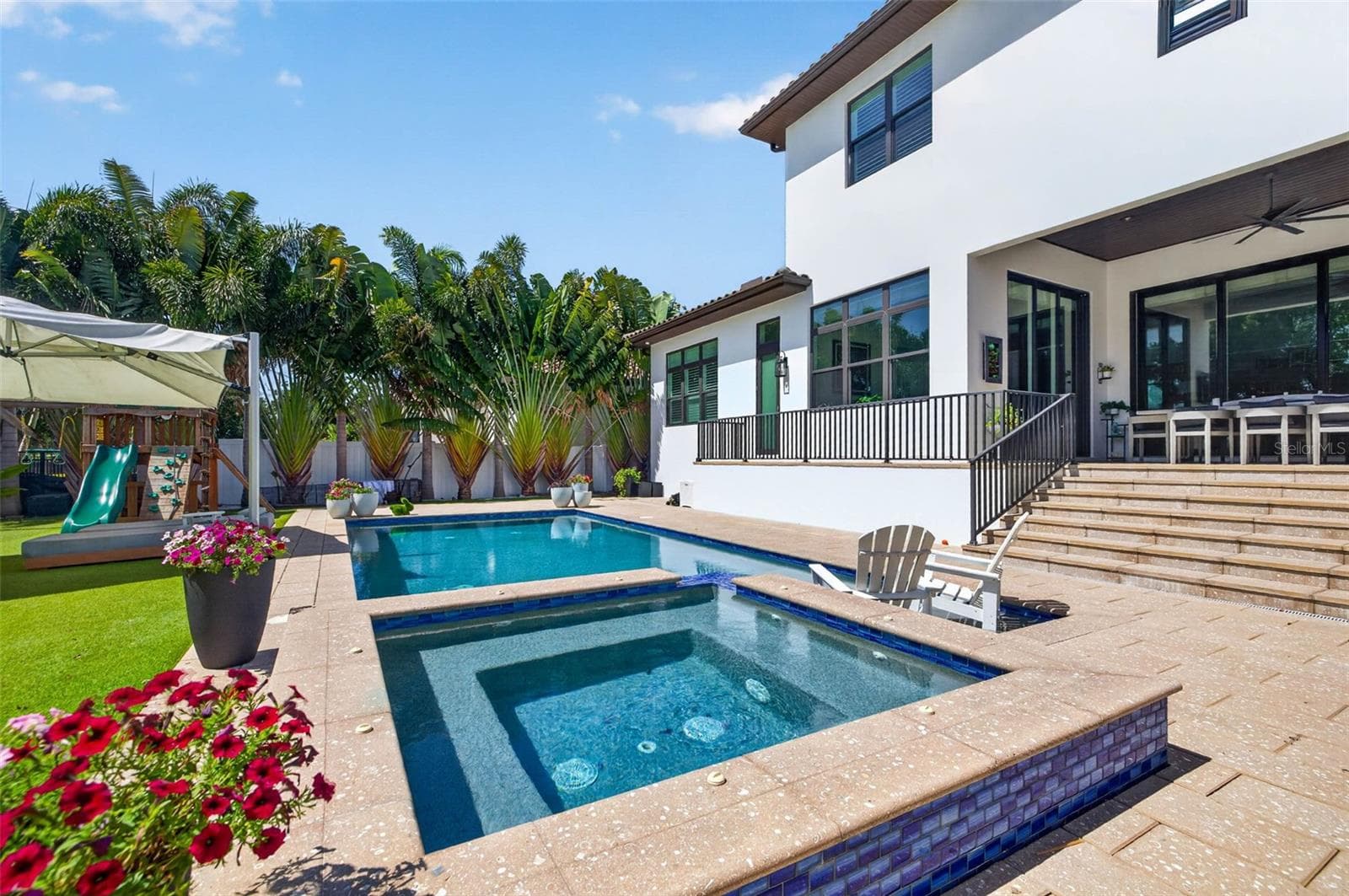 Single Family Residence at 1341 MONTEREY BLVD NE, ST PETERSBURG, photo 40 of 50
