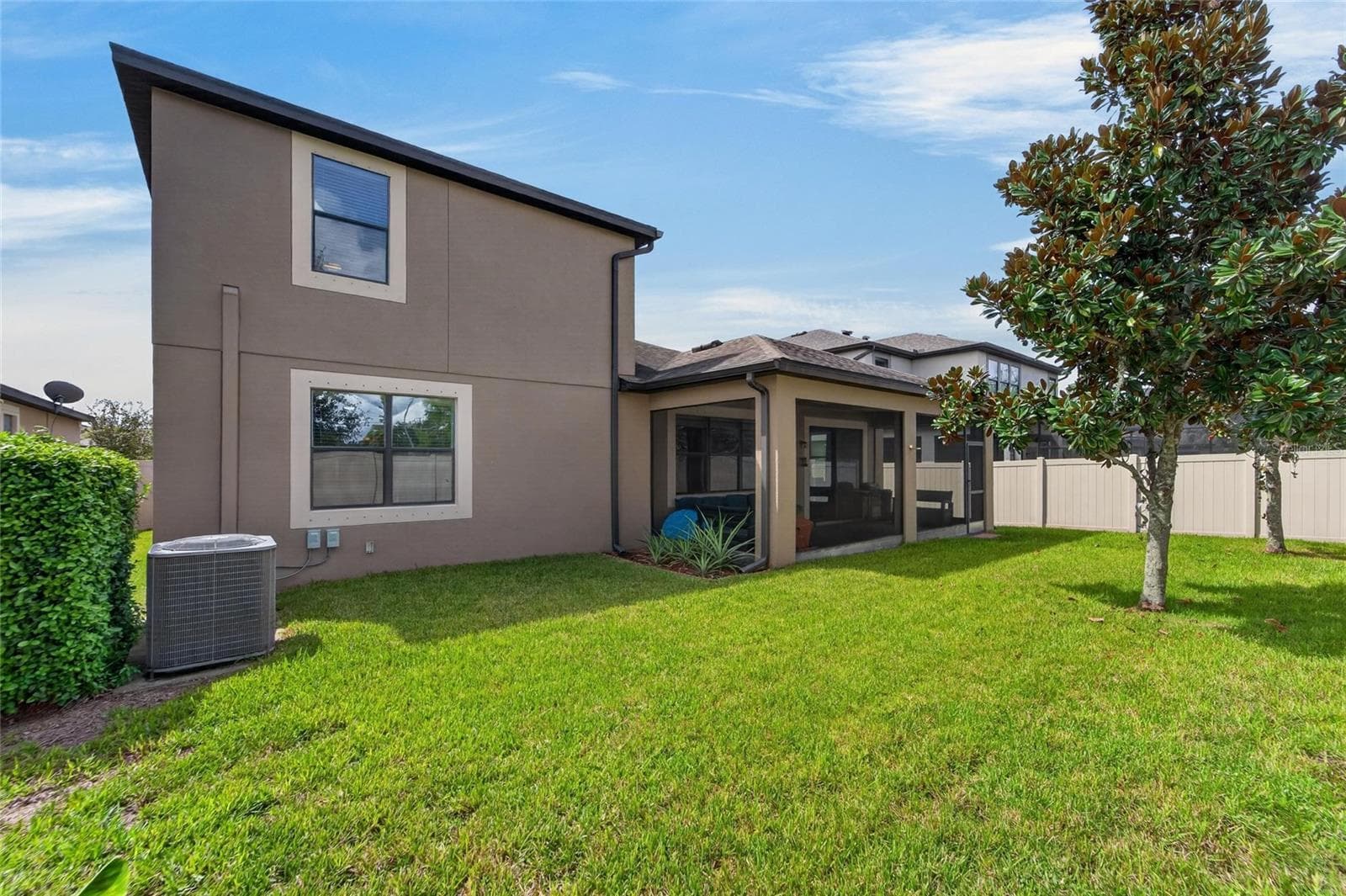 Single Family Residence at 11520 SCARLET IBIS PL, RIVERVIEW, photo 43 of 63