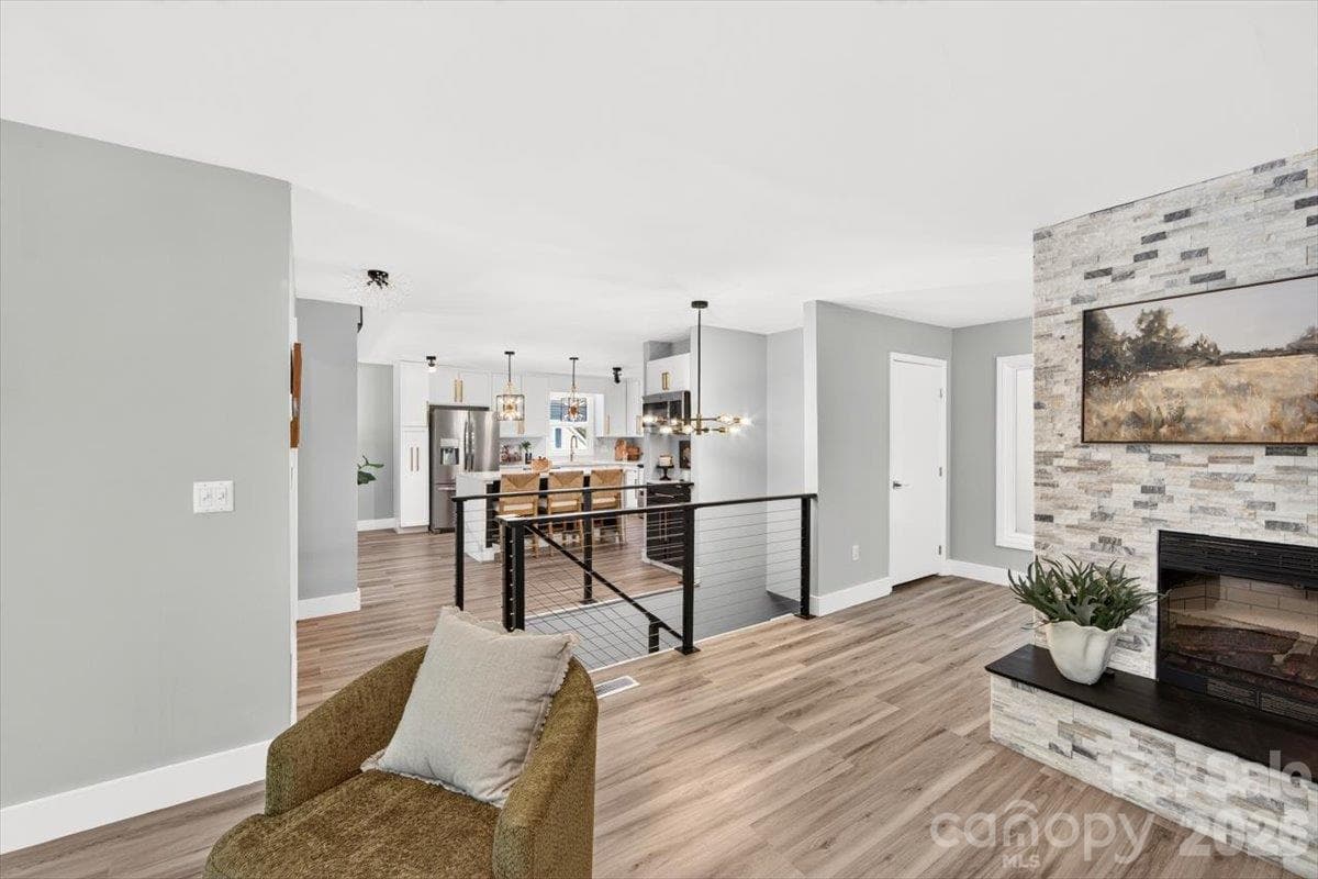 Single Family Residence at 16 Cove Creek Place SE, Concord, photo 11 of 47